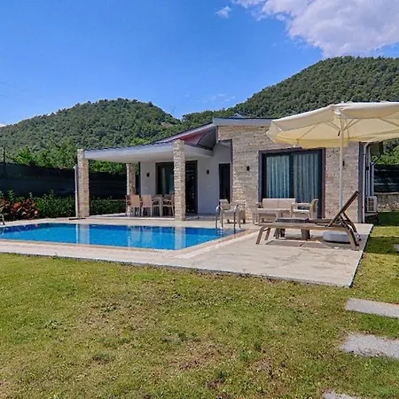 Detached With Private Pool In Goecek Inlice Βίλα