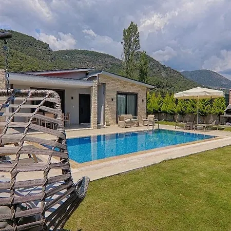Βίλα Detached With Private Pool In Goecek Inlice Φετιγιέ