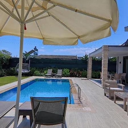 Detached With Private Pool In Goecek Inlice Βίλα