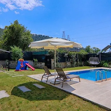 Detached With Private Pool In Goecek Inlice Φετιγιέ
