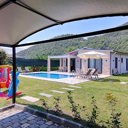 Βίλα Detached With Private Pool In Goecek Inlice