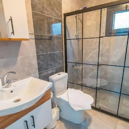 Detached With Private Pool In Goecek Inlice Φετιγιέ